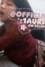 Laura Versi Kebaya Merah Ngentot